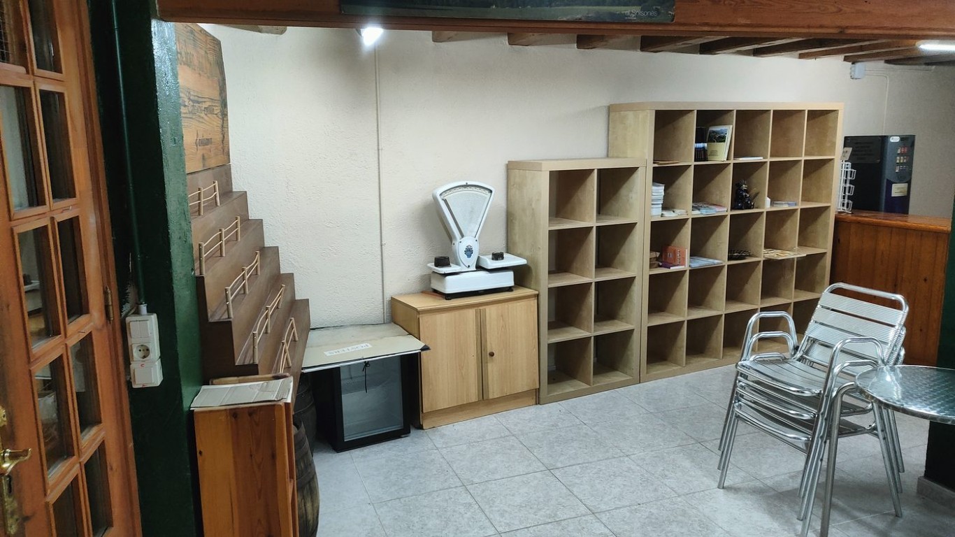 Local annex des d'un altre angle